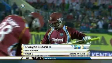 4TH ODI: IND vs WI – Dwayne Bravo Wicket
