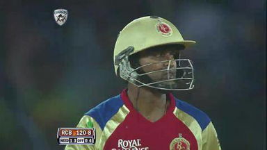 Match 71 DC vs RCB – Kumar's Wicket