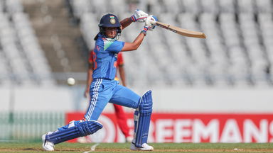 In the zone early, ft. Harmanpreet Kaur