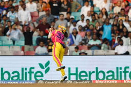 What a catch! Harleen Deol takes a blinder