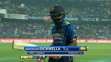 IND vs SL 2017, 3rd T20I: Niroshan Dickwella Wicket