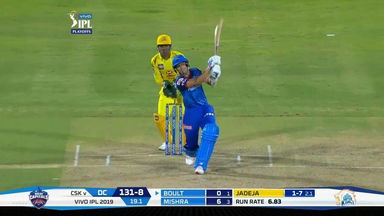 Q2: CSK vs DC – Trent Boult Six