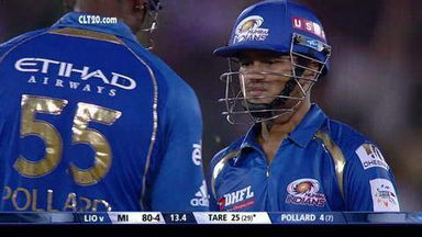 Q2: MI vs LIO –  Aditya Tare Six