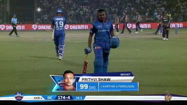 M10: DC vs KKR – Prithvi Shaw Wicket