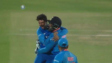 Kuldeep bamboozles Smith with a beauty