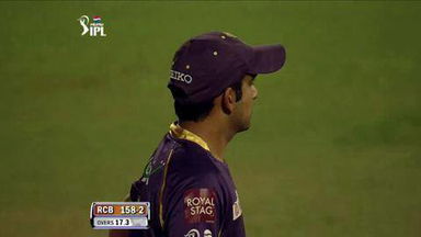 M12: RCB vs KKR – Chris Gayle Six
