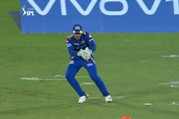 M19: SRH vs MI – Siddarth Kaul Wicket