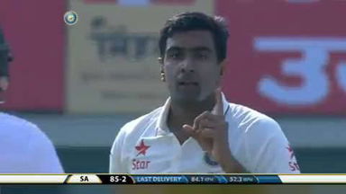 1st Test: IND vs SA  –  South Africa 1st Innings: R Ashwin's 5 Wkts haul