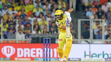 4 & 4: Ruturaj Gaikwad gets going with two well-timed shots