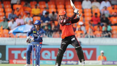 CLOBBERED: Klaasen hammers 2 consecutive sixes off Mishra