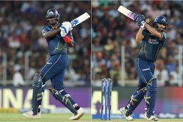 4 fours in 7 balls! Sundar-Holder make their move