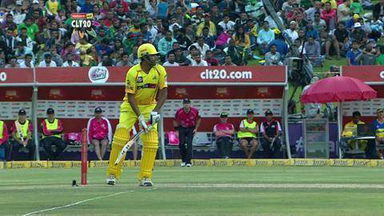 M3: CSK vs SYD – Ashwin c Smith b Starc