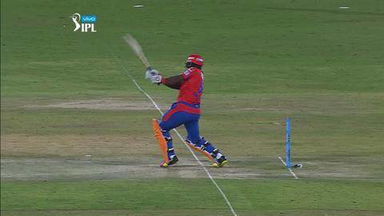 M34: SRH vs GL – Dwayne Smith Wicket