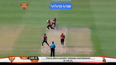 M11: SRH vs RCB –  David Warner Six