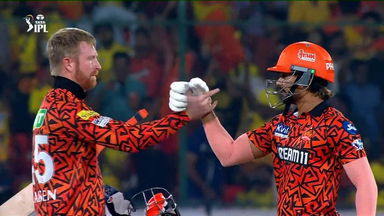 M18: SRH vs CSK – Amazing Moments