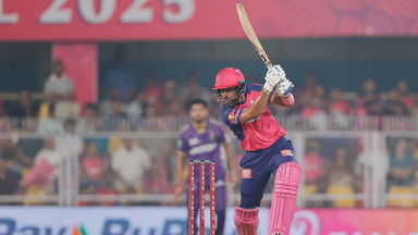 Dhruv Jurel steadies the ship with 33(28)