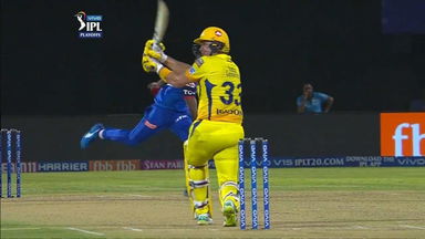 Q2: CSK vs DC – Super Sixes