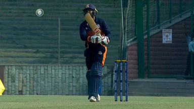 Ricky Bhui's fighting 67 (76) vs Gujarat