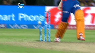 M57: GL vs RCB – Praveen Kumar Wicket