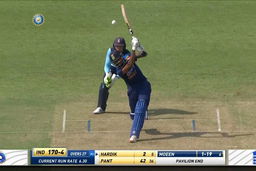 IND vs ENG 2021, 3RD ODI : Hardik Pandya Six