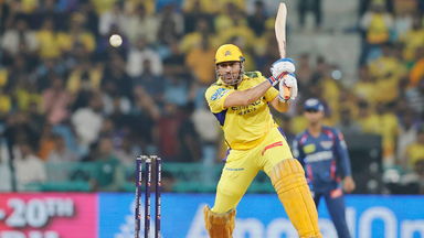 Vintage Finisher: MS Dhoni Turns Back the Clock with Match-Winning 26*(11)
