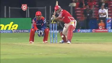 M10: KXIP vs DD – Virender Sehwag Six
