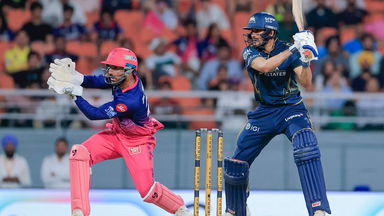 6, 6, 4: All timing, no slogging as Gill tackles Jadeja