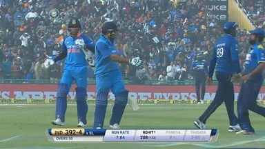 IND vs SL 2017, 2nd ODI: Hardik Pandya Wicket