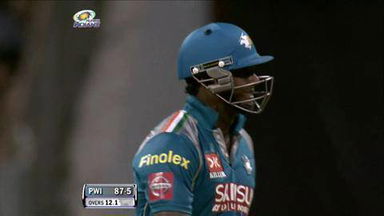 M15: MI vs PWI – Angelo Mathews Six