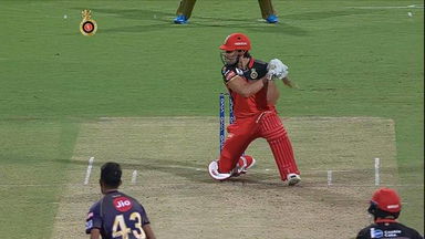 Marcus Stoinis rips apart Over No. 20