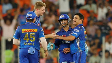 OUTFOXED! Wily Chawla has Saha stumped with a clever one