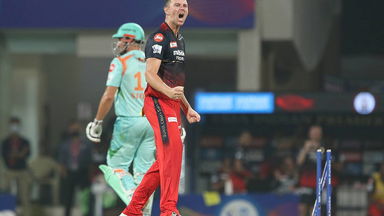 Josh Hazlewood's super impressive spell of 4/25