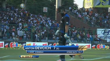 IND vs NZ 2016, 2nd ODI: Anton Devcich Wicket