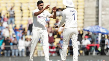 4,4,W: Ashwin wins the battle against Warner