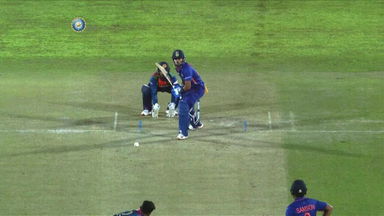 IND vs SL 2022, 2ND T20I: Shreyas Iyer Six
