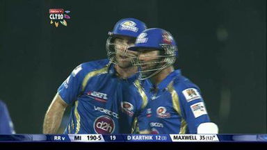 M23: RR vs MI –  Dinesh Karthik Six