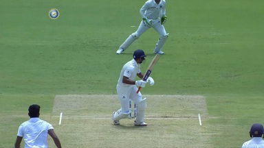 That Hurts! Mayank Agarwal gets hit by a Shivam Mavi delivery
