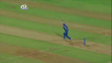 M56: MI vs RR – Michael Hussey Six