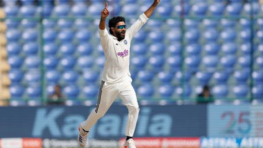 Appeal. Appeal. Appeal & OUT: Jadeja breaks the partnership