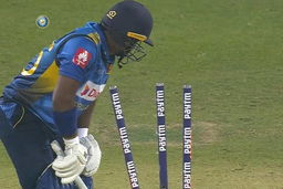 YORKED! Saini at it again