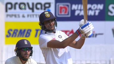 Kohli & Ajinkya applaud Gill's fearless six