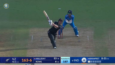 IND-W vs NZ-W 2024, 3rd ODI: Brooke Halliday Six
