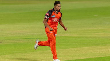Umran Malik picks 3/33 against KKR