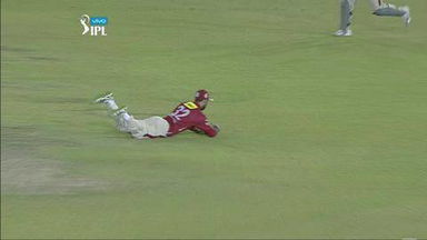 M21: KXIP vs MI – Freecharge Bolt  Moment – Glenn Maxwell