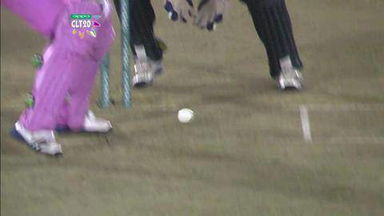 Q1: NK vs SE – Daniel Flynn Wicket