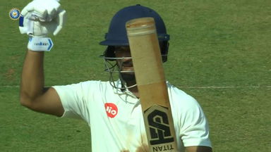 Ranji Trophy 2023/24, Gujarat vs Karnataka: Umang Kumar steadies the ship with 72(143)