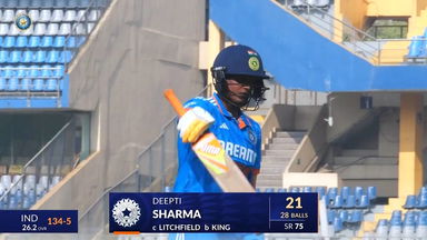 IND-W vs AUS-W 2023-24, 1st ODI: Deepti Sharma Wicket