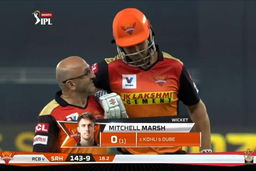 M03: SRH vs RCB – Mitchell Marsh Wicket