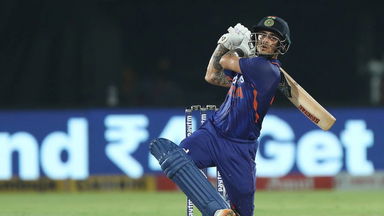 4, 6, 4 - Ishan Kishan takes on Keshav Maharaj