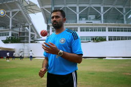A special 100 ft. Shreyas Gopal